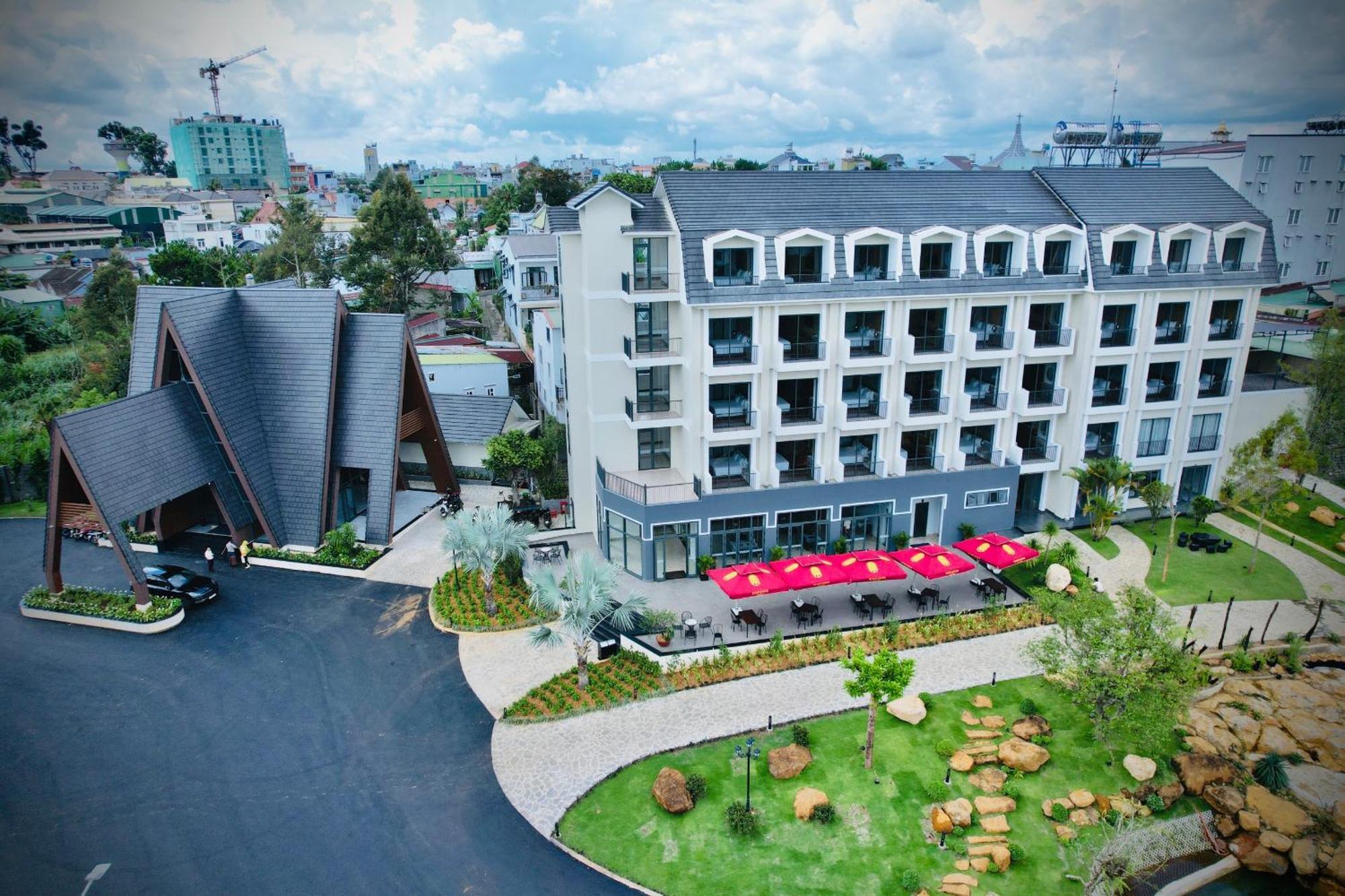Sunflower Hotel & Resort Bảo Lộc Esterno foto