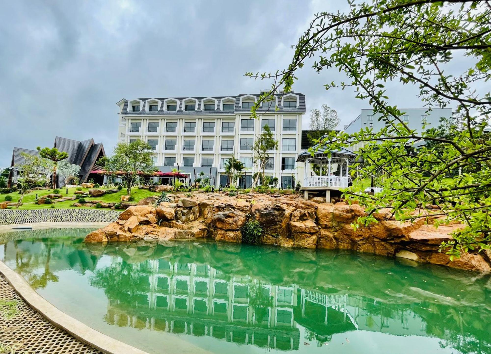 Sunflower Hotel & Resort Bảo Lộc Esterno foto